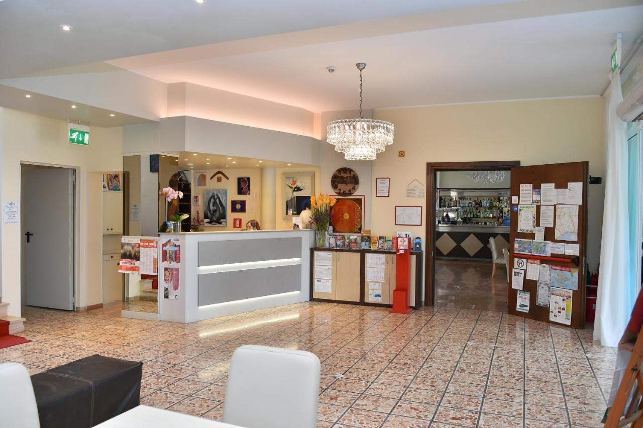 Hotel Golf ***S Bibione Exterior foto